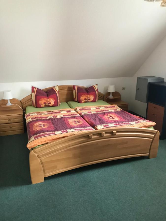 Pension Zur Linde Berlstedt Extérieur photo
