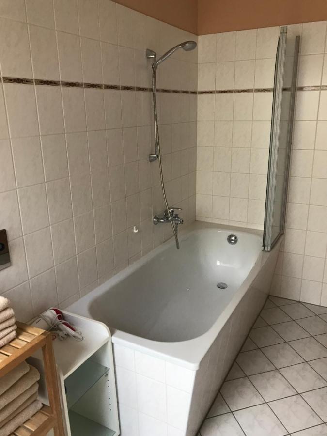 Pension Zur Linde Berlstedt Extérieur photo