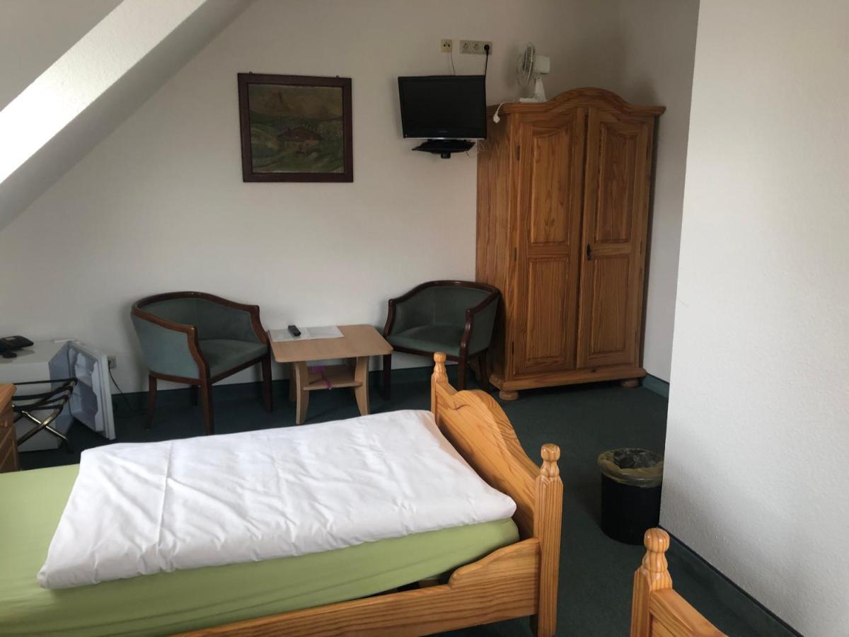 Pension Zur Linde Berlstedt Extérieur photo