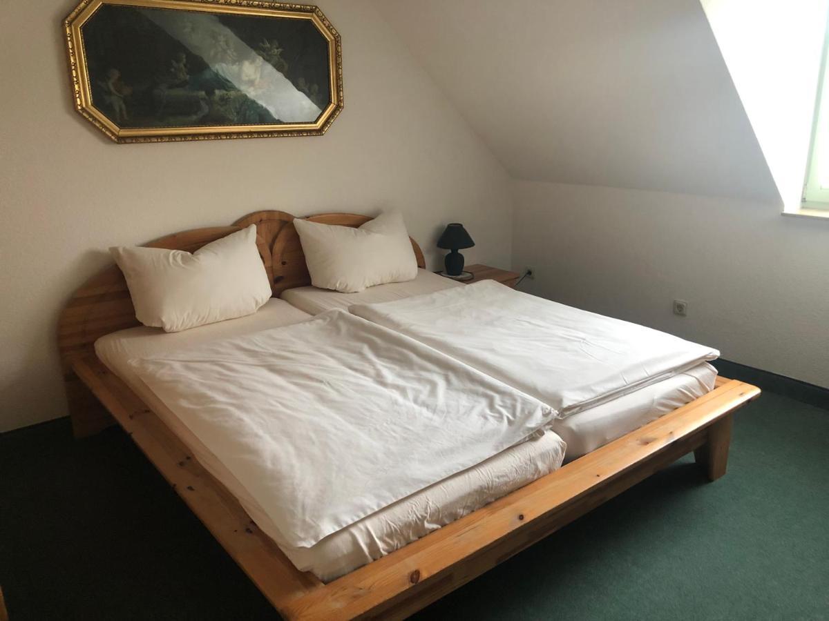 Pension Zur Linde Berlstedt Extérieur photo